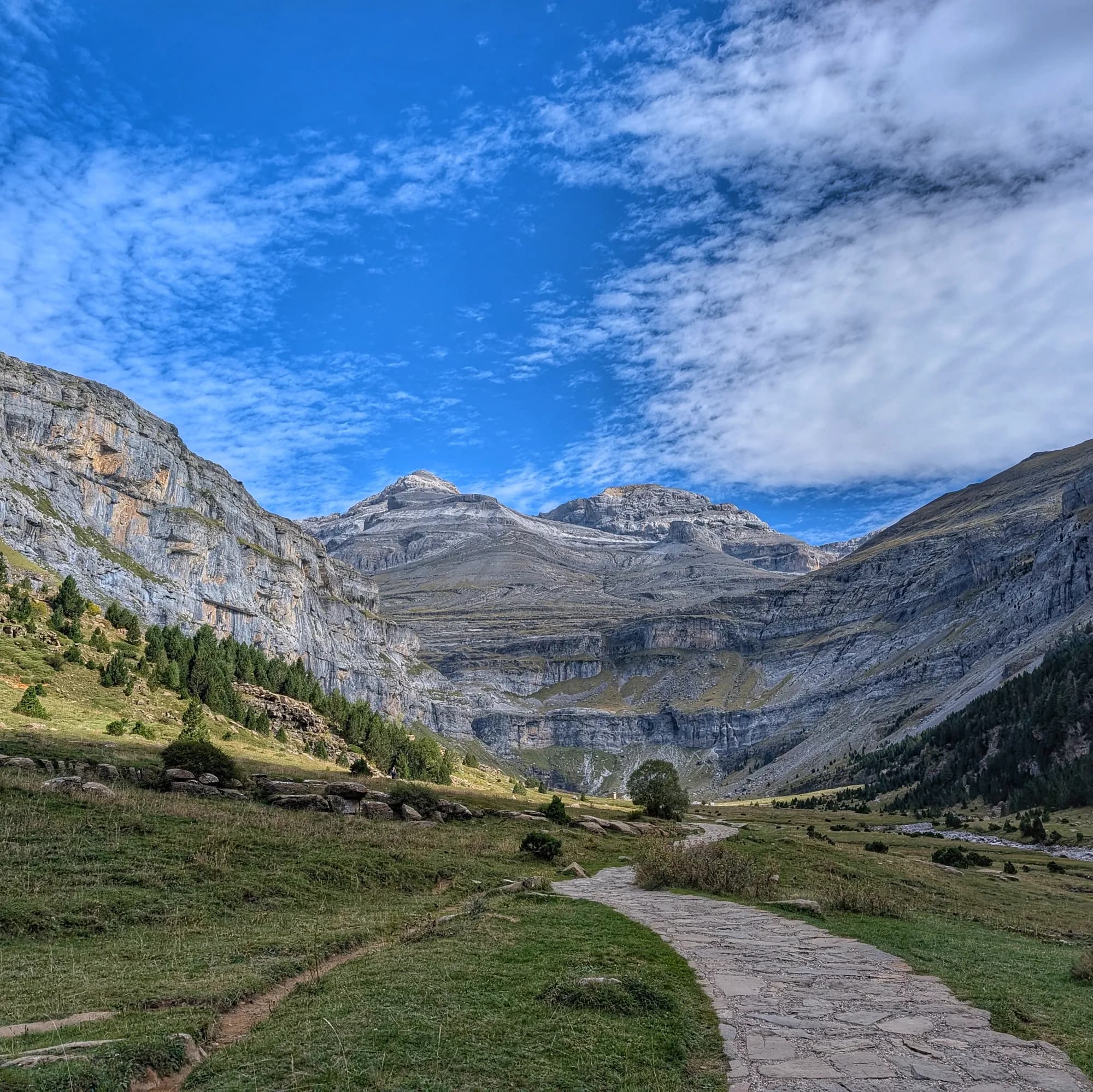 Vistes del Canó d'Ordesa des de la Senda dels Caçadors
