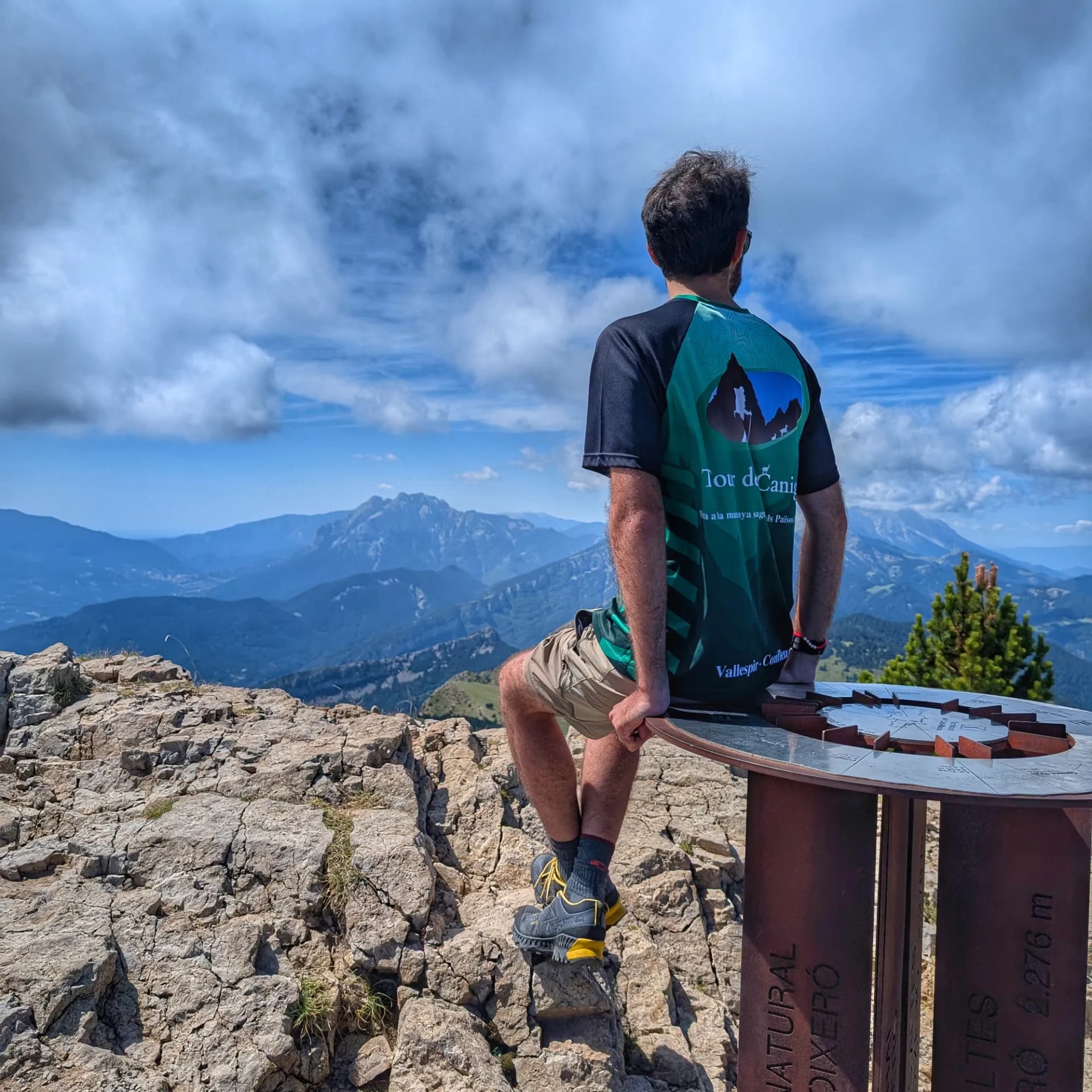 Penyes Altes de Moixeró Peak, detail of the orientation table