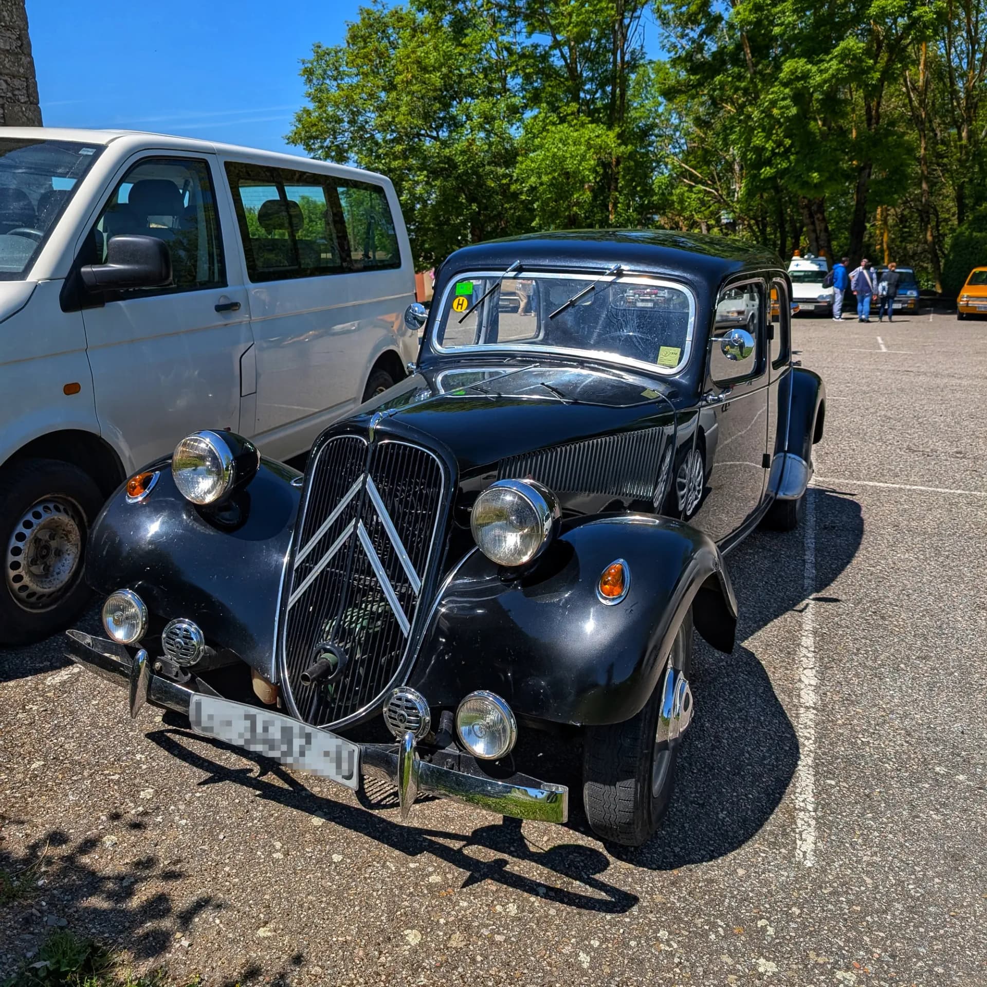 At the Sanctuary of Mare de Déu del Far, there was a classic car meeting: Citroën Traction Avant